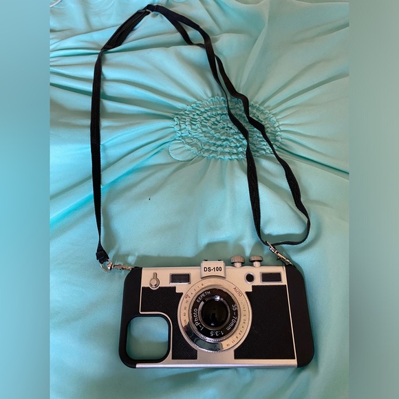 Camera phone case from Emily in Paris show for an Phone 7 - Picture 2 of 2